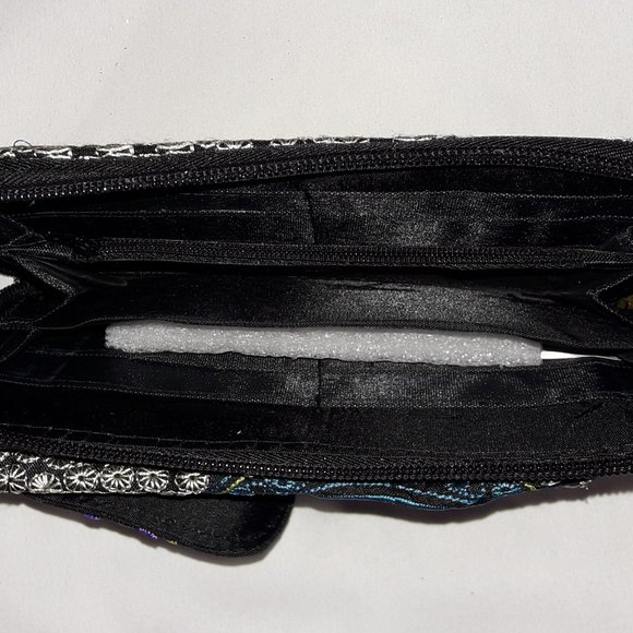 Colorfully Embroidered Cell/Wallet - Picture 5 of 7